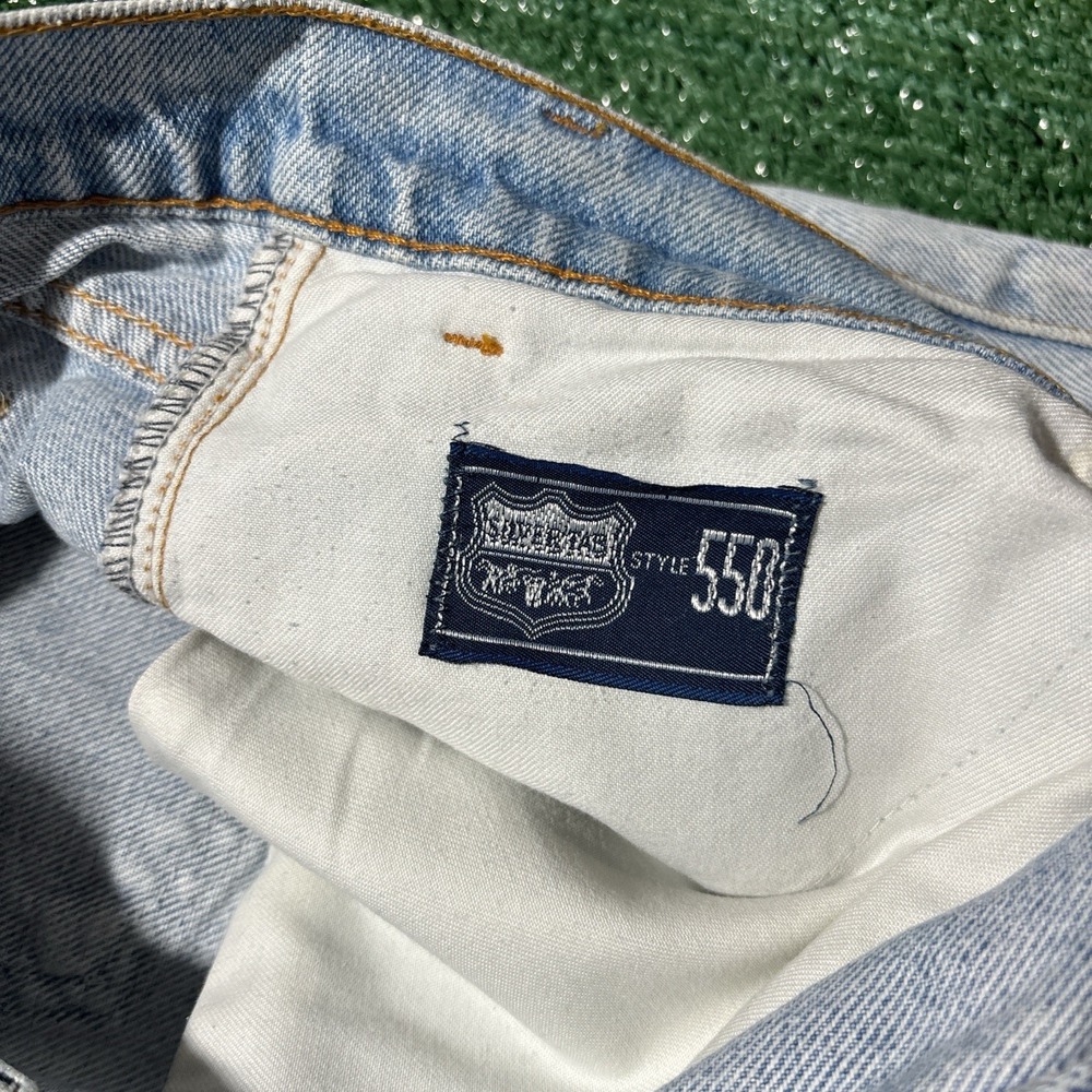 Vintage Levi's 550 Silver Tab Tapered Light Wash Denim Jeans Size 34X32 - Picture 3 of 5